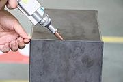 手持激光焊接机焊接金属材料时要注意哪些事项？~